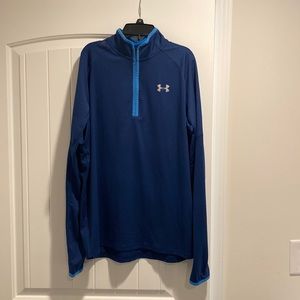 Under Armour blue medium fitted 1/4 zip pullover